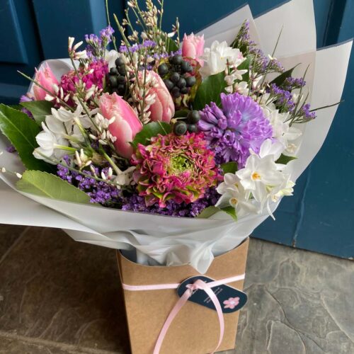 DK Lilly Free Hand-Tied Bouquet - Spring Time